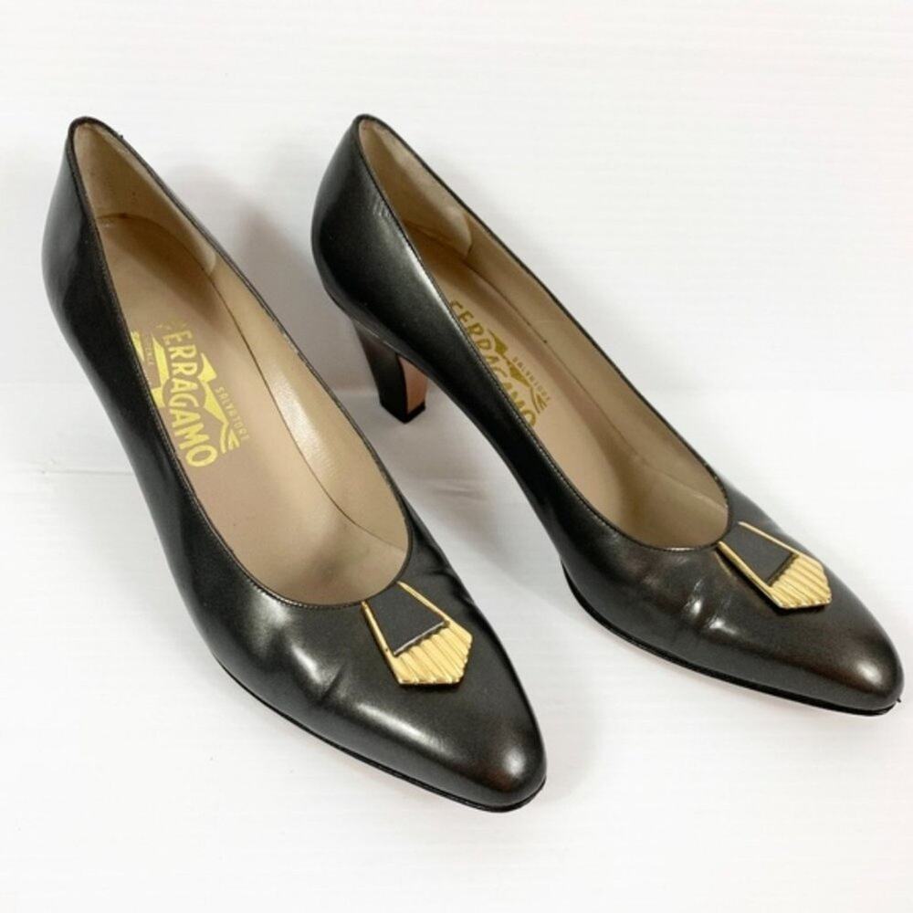 Salvatore Ferragamo Vintage Pumps 10 AAA Narrow Gunmetal Gray Gold 2.75" Heel